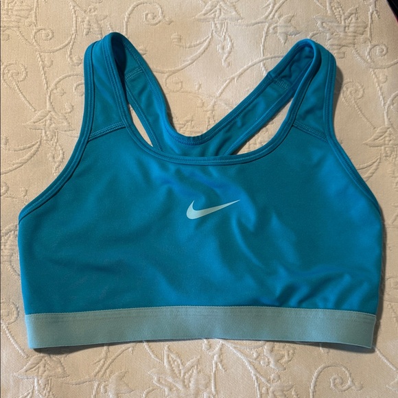 Nike and Adidas Sports Bra Bundle Size Medium - Picture 6 of 7